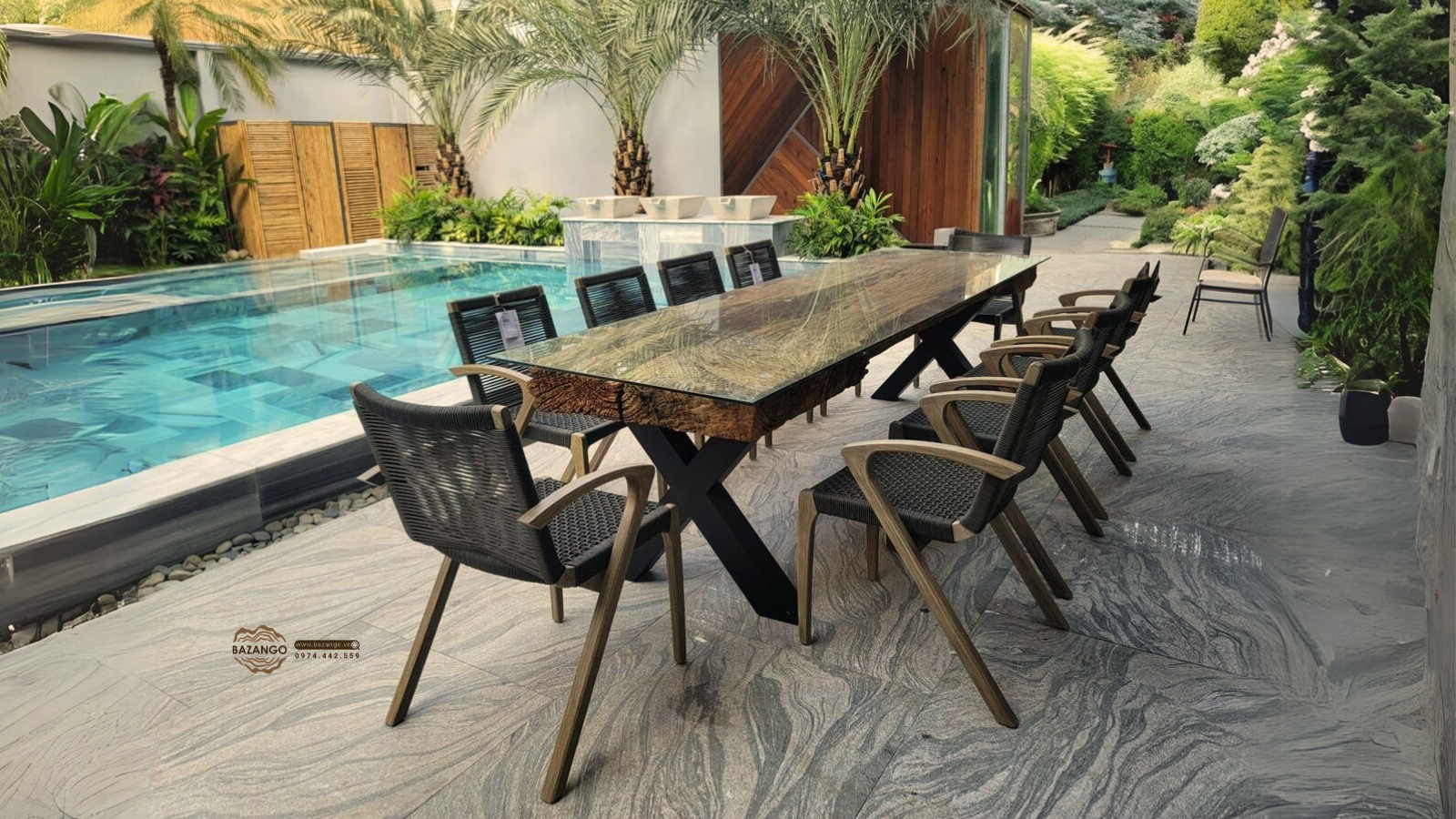 Bàn ăn gỗ lũa ngoài trời phong cách rustic