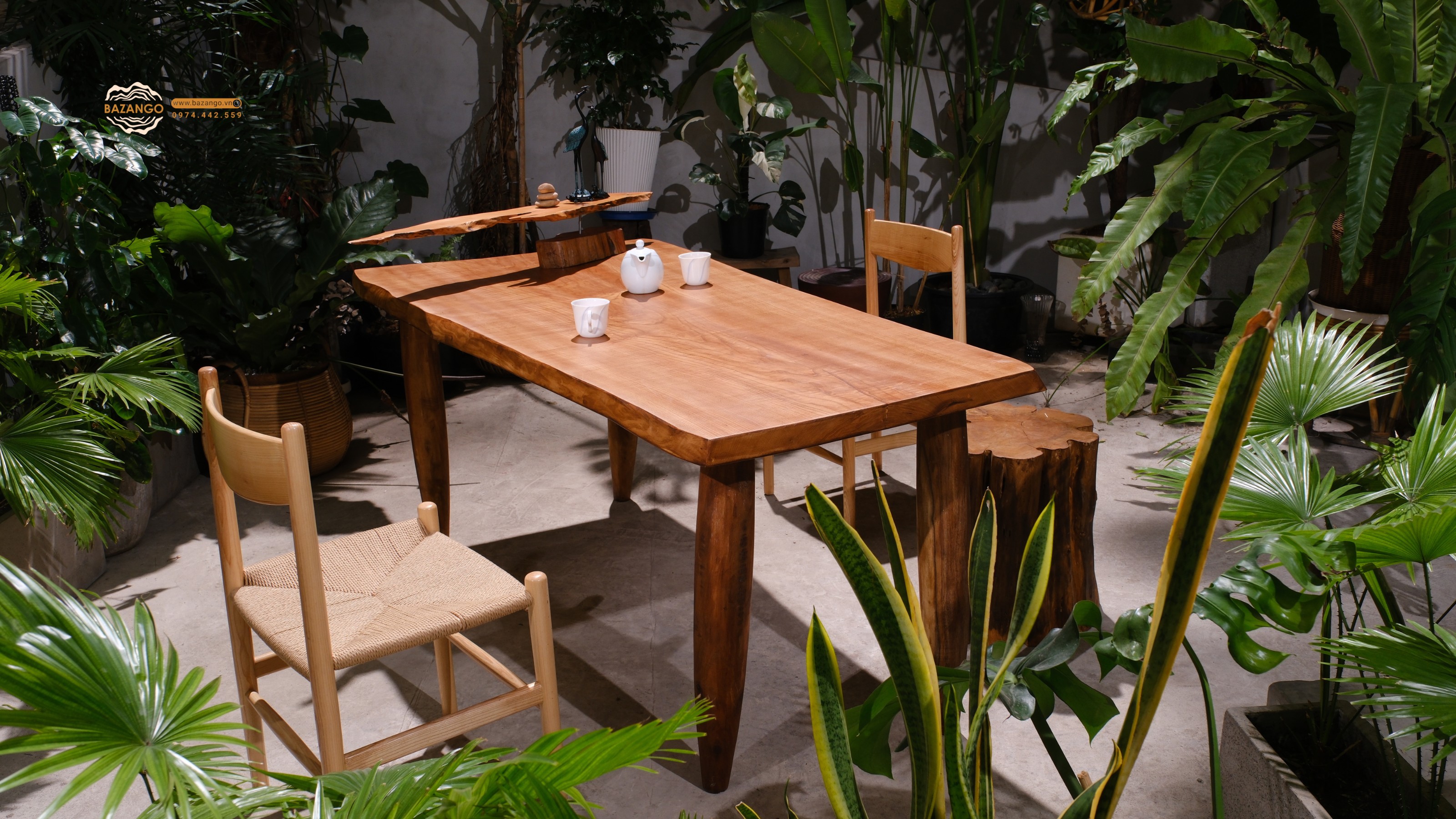 bàn ghế ngoài trời