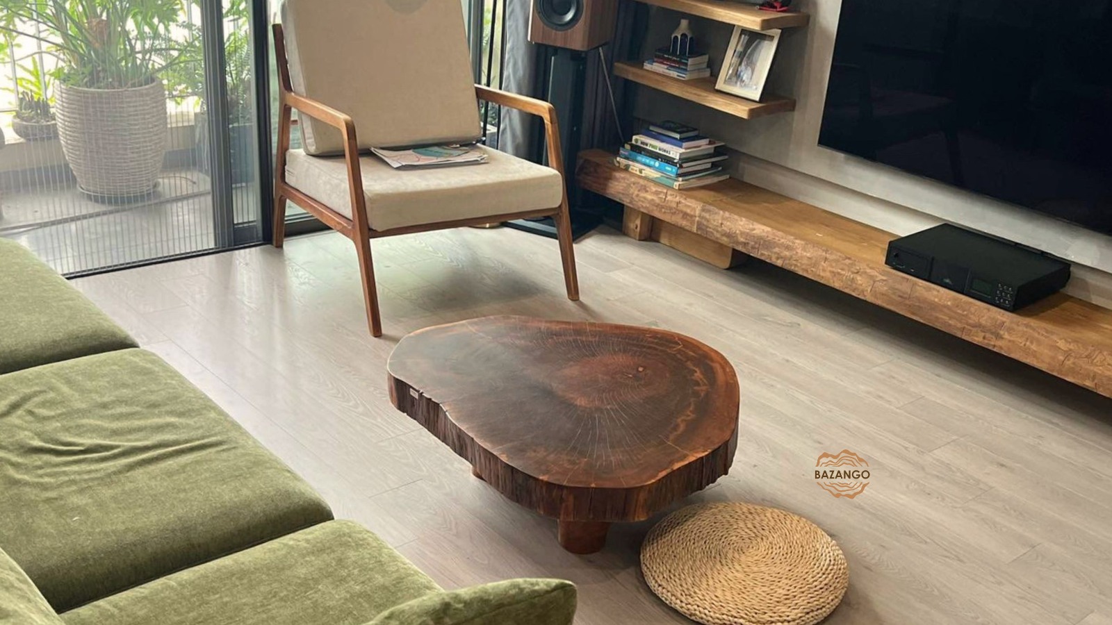 Bàn sofa gỗ cho chung cư