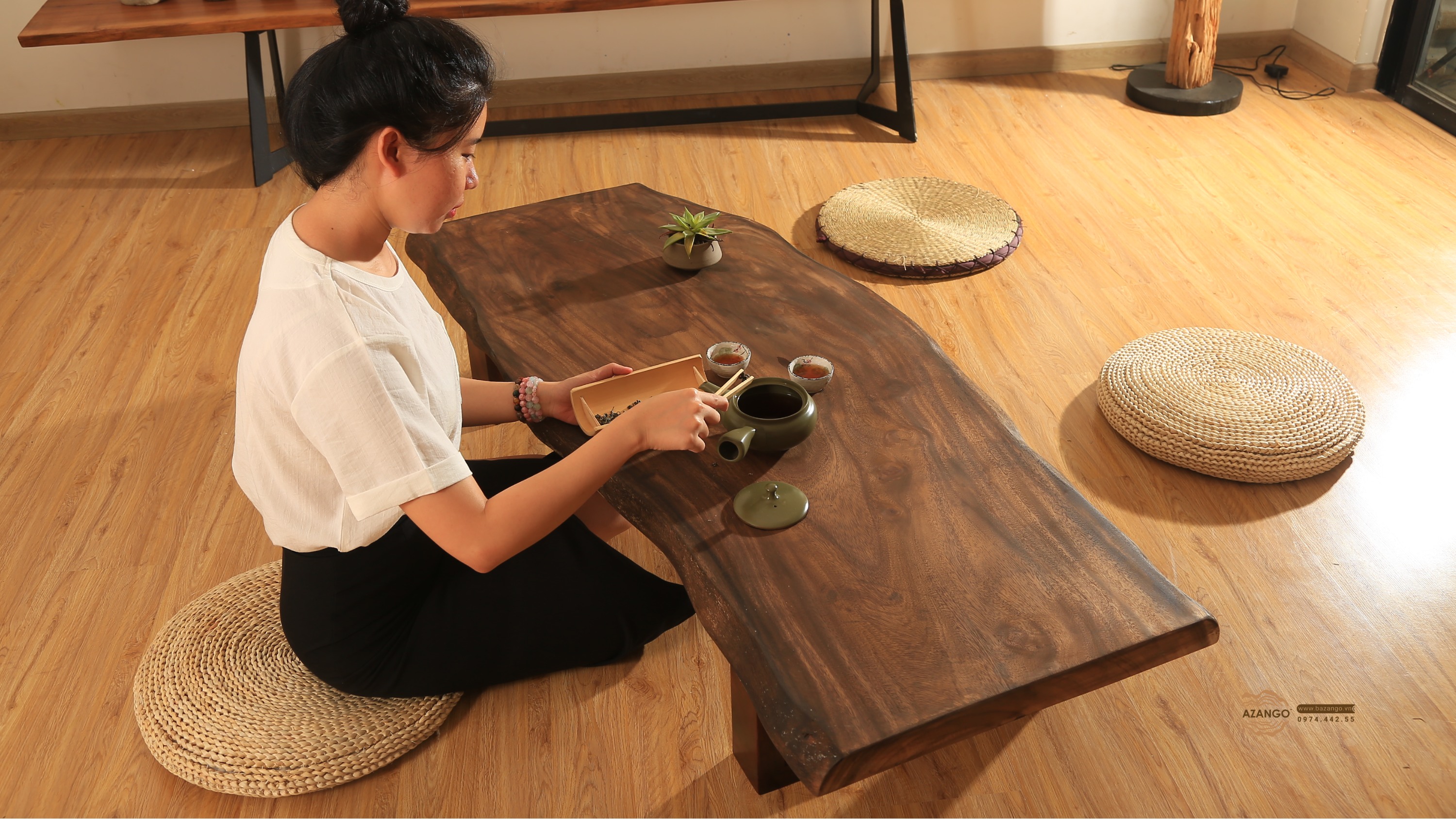 Bàn trà gỗ tự nhiên