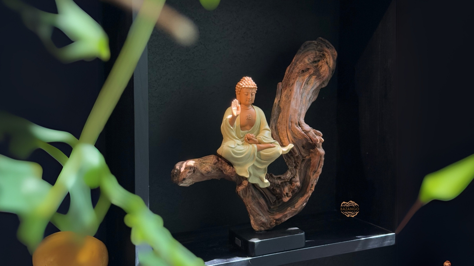 Tượng phật an nhiên