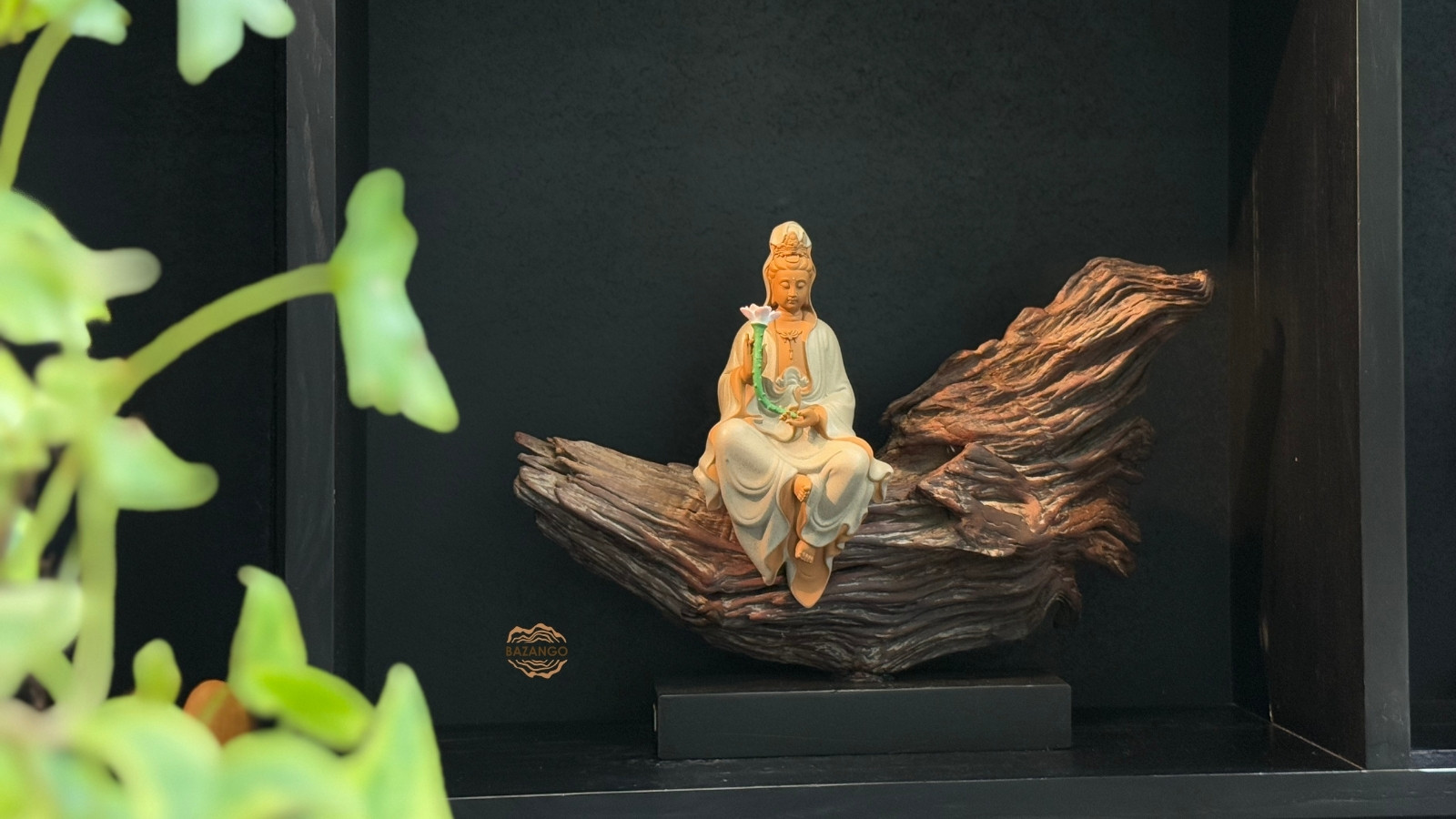 Tượng phật an nhiên
