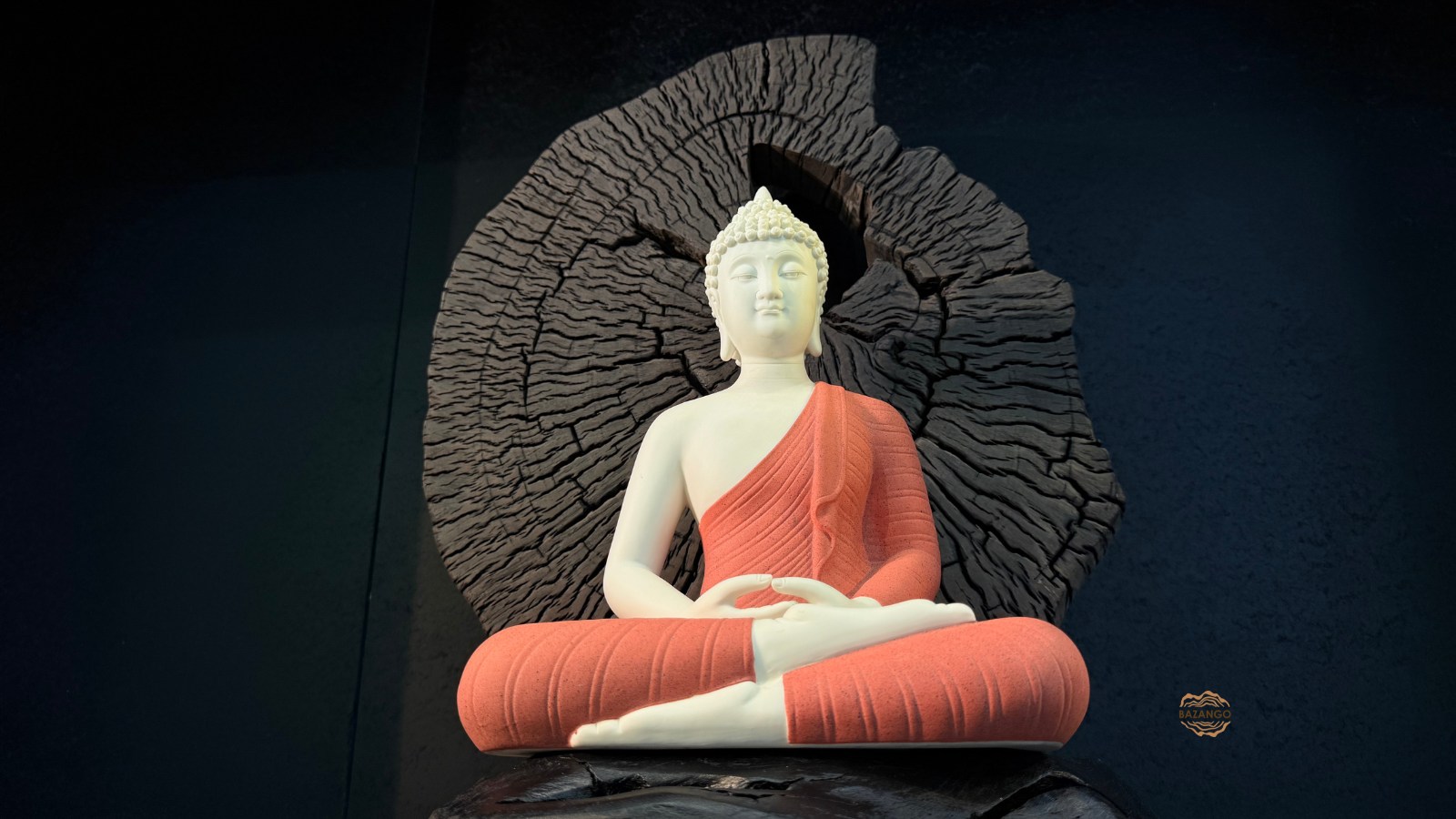 Tượng phật gỗ lũa