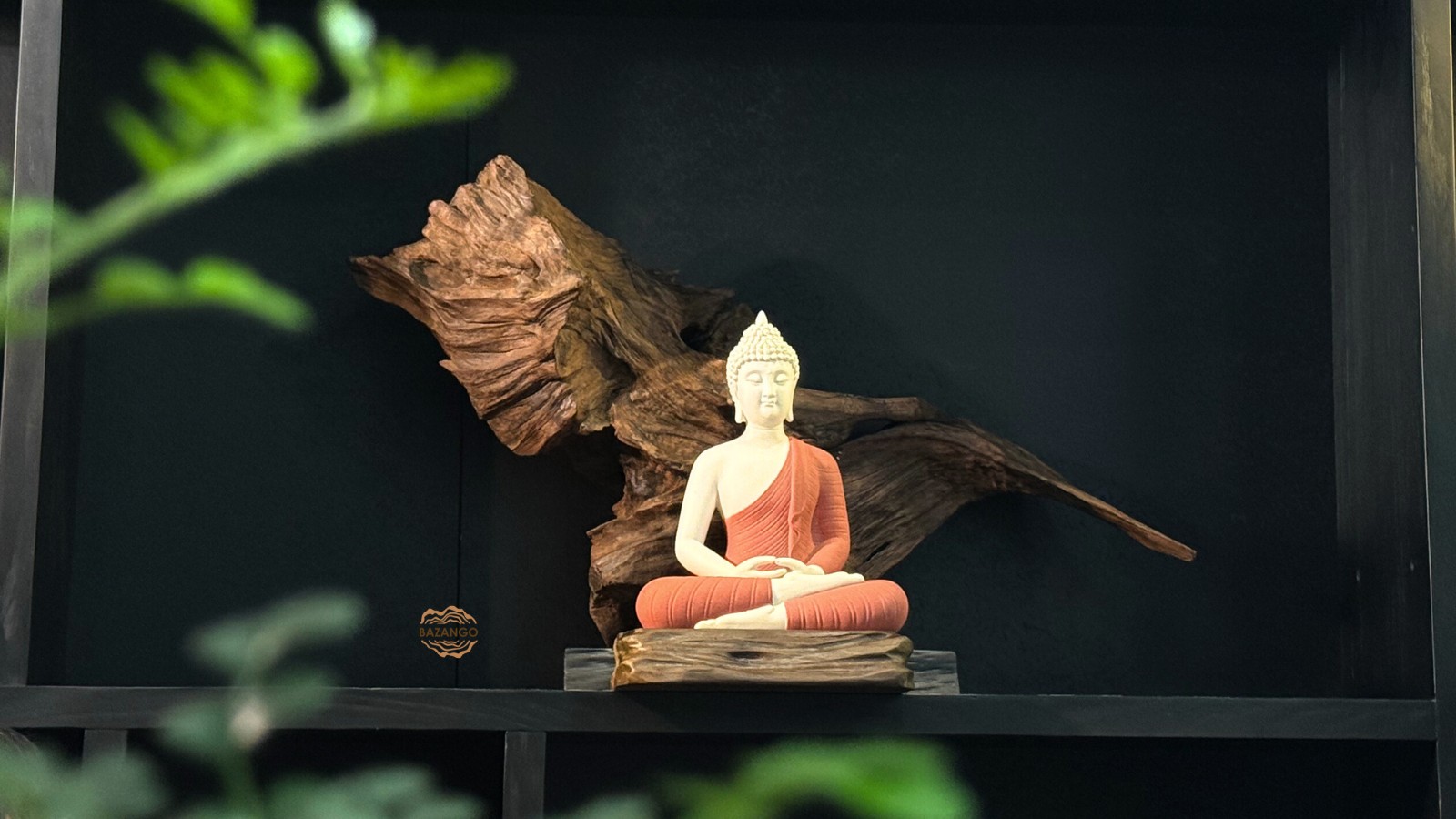 Tượng phật thích ca gỗ lũa